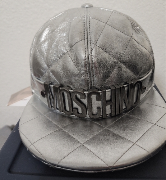 NWT - Moschino Logo Hat in Metallic Silver - Picture 2 of 4